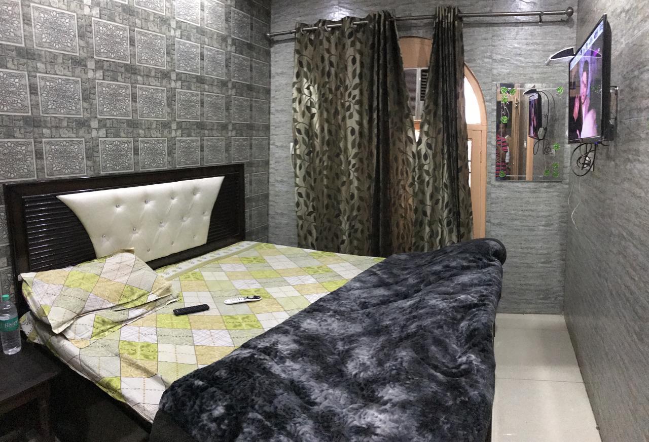 Hotel Prince Palace Patiāla Екстериор снимка